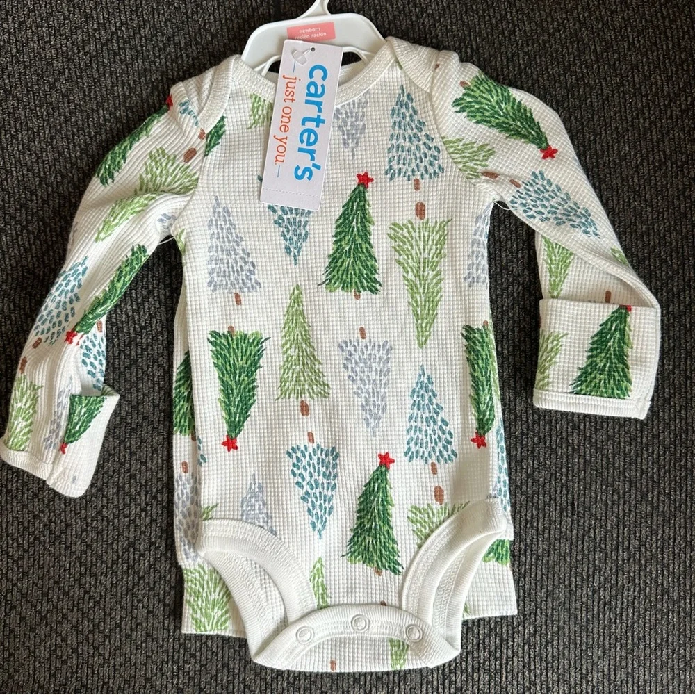 Carter's Christmas 2 piece  Tree's Top & Bottom Set newborn